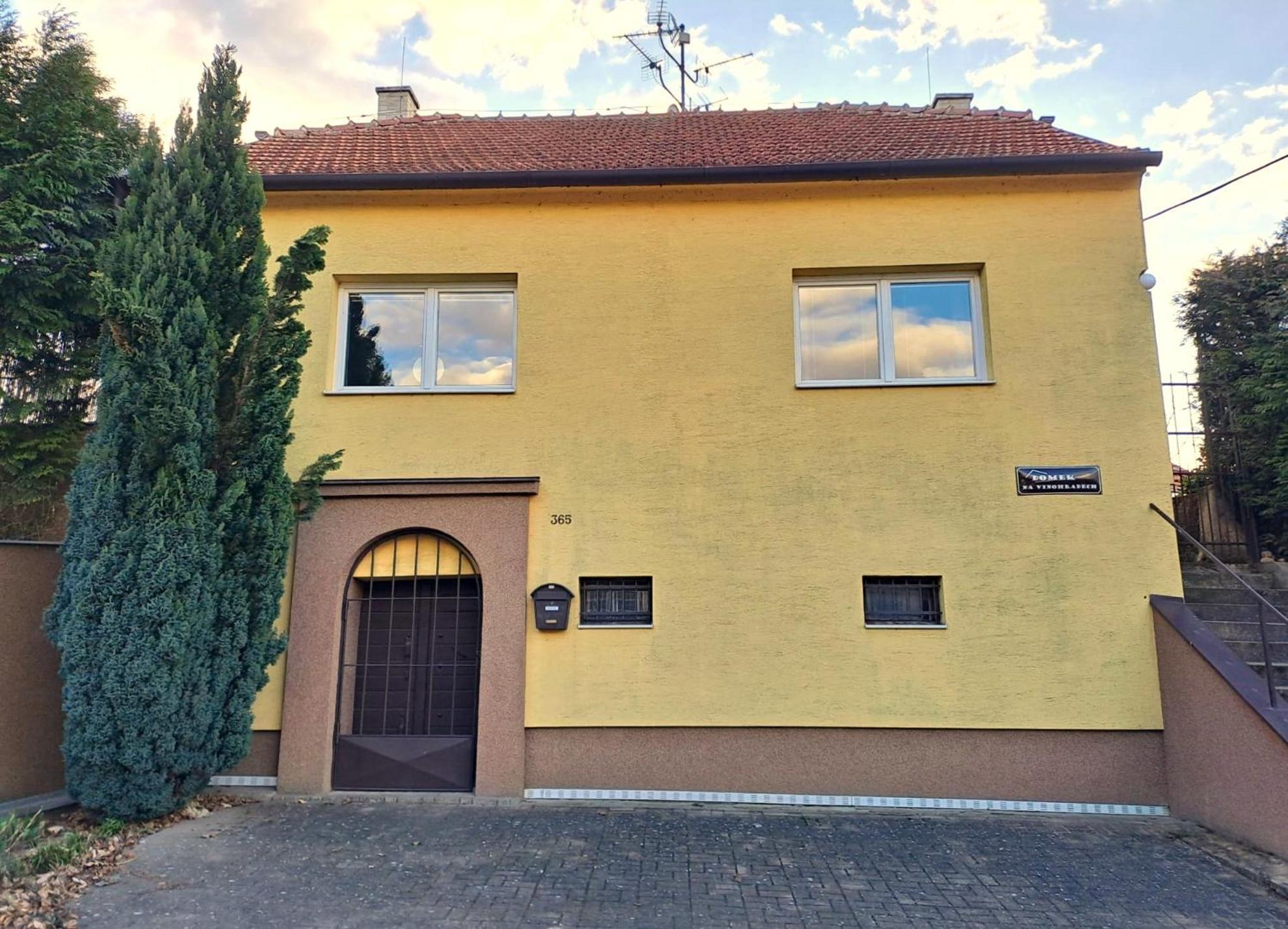Domek Na Vinohradech Hlohovec Exterior photo